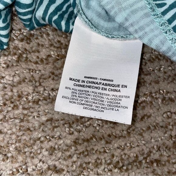 🏷️ 5 for $25 - Nike Tank - Picture 4 of 7